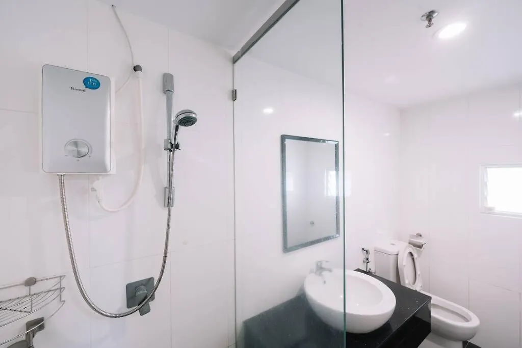 New Maritime Luxury Pool View Duplex Suite 601 Jelutong