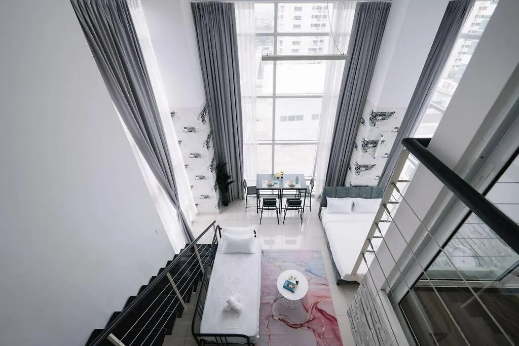 New Maritime Luxury Pool View Duplex Suite 601 Jelutong 0*,  Malaysia